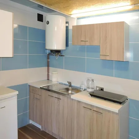 In A Location, A Few Meters From A Lake, Vakantiehuis *