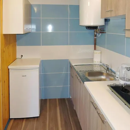 Vakantiehuis In A Location, A Few Meters From A Lake,